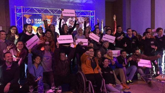 Atletas y runners evaluaron la organización del Entel Maratón de Santiago Atletas y runners evaluaron la organización del Entel Maratón de Santiago