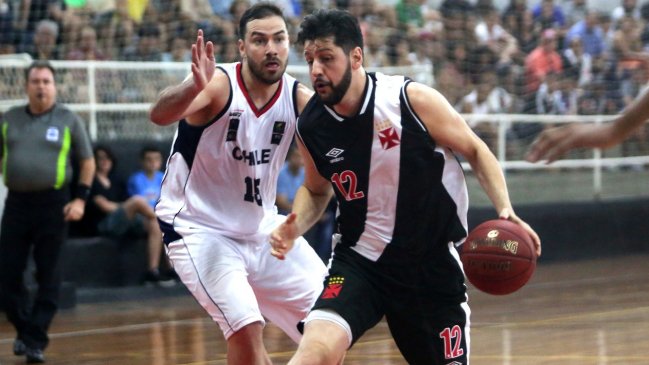 La selección chilena de baloncesto cayó frente al club brasileño Vasco La selección chilena de baloncesto cayó frente al club brasileño Vasco