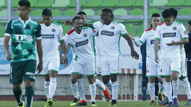 Audax Italiano se metió en la lucha por el Transición y complicó a Santiago Wanderers Audax Italiano se metió en la lucha por el Transición y complicó a Santiago Wanderers