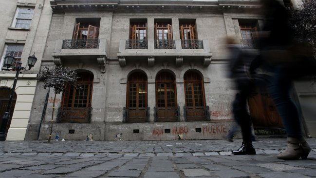 Víctimas de la dictadura apoyan levantar secreto de Informe Valech