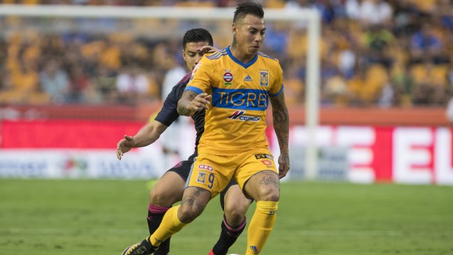 Tigres de Eduardo Vargas venció con lo justo a Chivas de Guadalajara en México