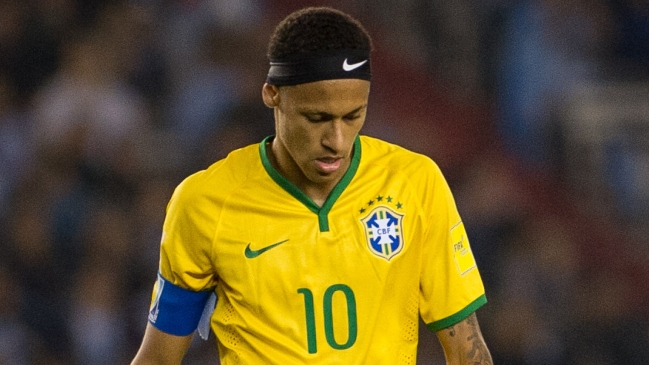 Neymar y Dani Alves lideran a jugadores brasileños en riesgo de perderse duelo con Chile Neymar y Dani Alves lideran a jugadores brasileños en riesgo de perderse duelo con Chile