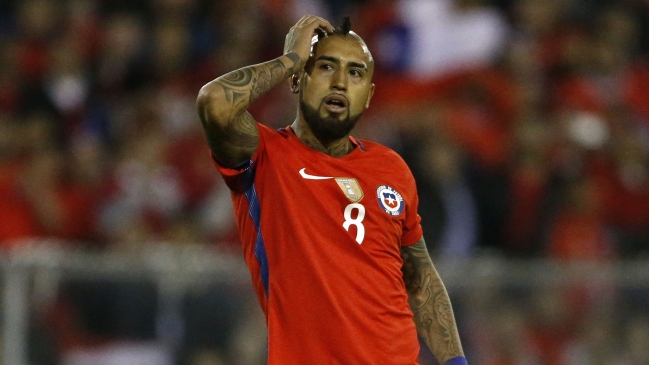 La selección chilena emprendió su viaje a Brasil sin Arturo Vidal La selección chilena emprendió su viaje a Brasil sin Arturo Vidal