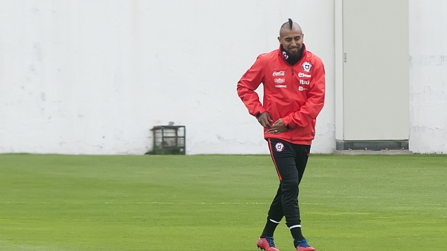 Arturo Vidal tomó un avión hacia Alemania para incorporarse a Bayern Munich Arturo Vidal tomó un avión hacia Alemania para incorporarse a Bayern Munich