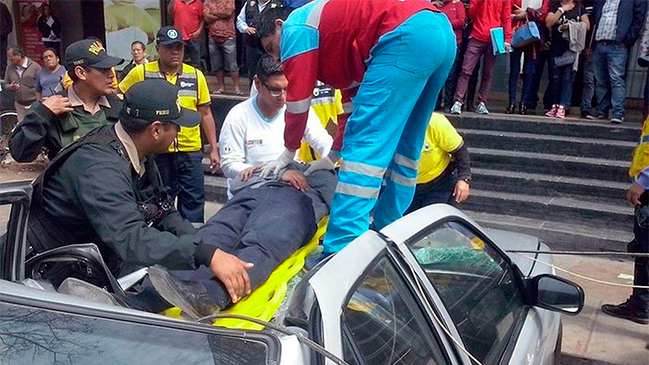 Hombre cayó desde el piso 18 y sobrevivió Hombre cayó desde el piso 18 y sobrevivió