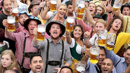   La Historia Es Nuestra: La fiesta de matrimonio que originó el Oktoberfest 