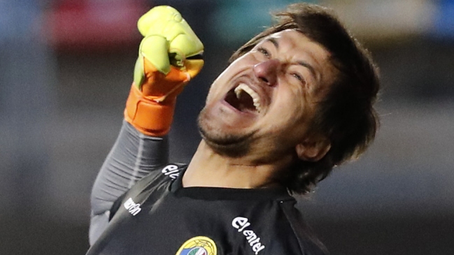 Nicolás Peric: Que no estén Valdivia ni Valdés debe significar una pérdida para Colo Colo Nicolás Peric: Que no estén Valdivia ni Valdés debe significar una pérdida para Colo Colo
