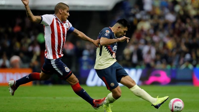 América se quedó con el clásico ante Chivas para mantenerse como escolta en México