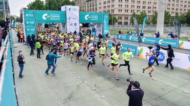 Más de 12 mil runners participaron de la carrera Santiago Corre Consalud en la capital Más de 12 mil runners participaron de la carrera Santiago Corre Consalud en la capital