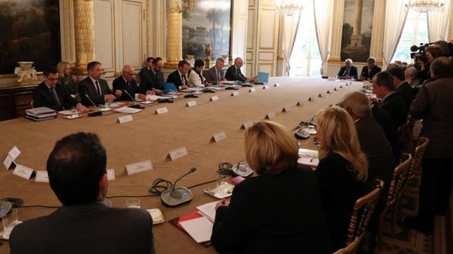 Ya hay acuerdo en Francia sobre referéndum de independencia en Nueva Caledonia