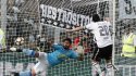 Jaime Valdés liquidó a Unión Española con un nuevo penal para Colo Colo