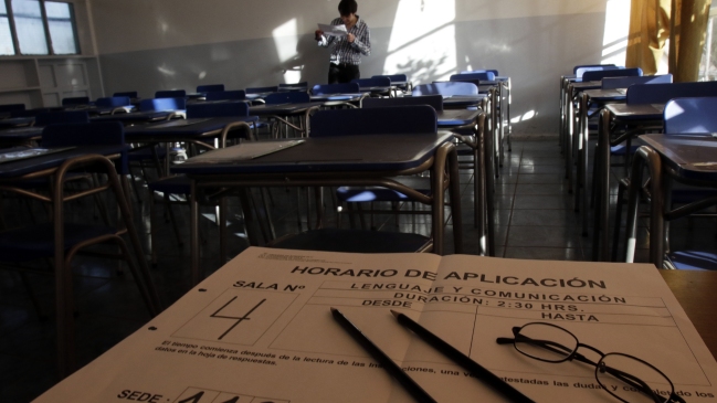 Fuerte aumento de extranjeros inscritos para rendir la PSU