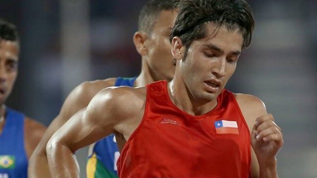 El chileno Carlos Díaz ganó medalla de oro en los 5.000 metros planos en los Juegos Bolivarianos El chileno Carlos Díaz ganó medalla de oro en los 5.000 metros planos en los Juegos Bolivarianos