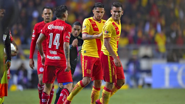 Morelia avanzó a semifinales en el Apertura mexicano a costa de Toluca