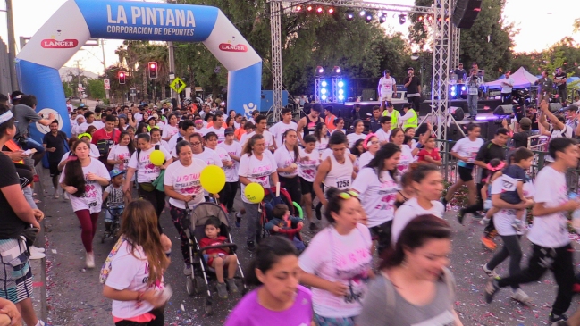 Más de 3.000 personas dieron vida a la Sexta Corrida Nocturna de La Pintana Más de 3.000 personas dieron vida a la Sexta Corrida Nocturna de La Pintana