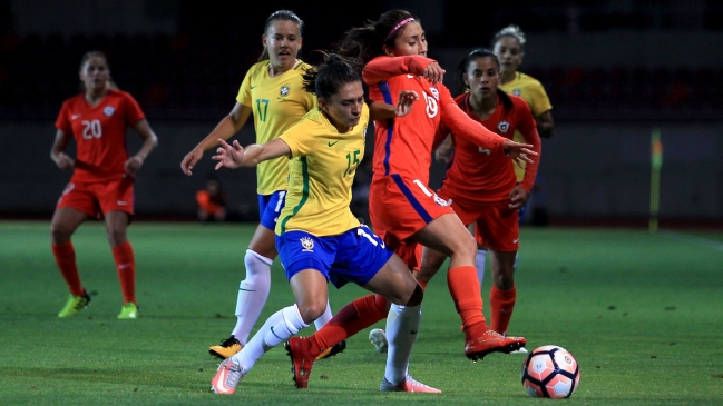 La selección chilena femenina volvió a perder ante Brasil en amistoso jugado en La Serena La selección chilena femenina volvió a perder ante Brasil en amistoso jugado en La Serena