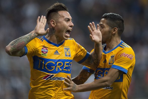 Jugaron en el estadio de su clásico rival, fueron golpeados a los 2', y aún así, gracias a a un tremendo despliegue ofensivo coronado por Eduardo Vargas, Tigres UANL derrotó por 1-2 a Monterrey (2-3 en el global) y alzó el trofeo del Torneo de Apertura mexicano. Jugaron en el estadio de su clásico rival, fueron golpeados a los 2', y aún así, gracias a a un tremendo despliegue ofensivo coronado por Eduardo Vargas, Tigres UANL derrotó por 1-2 a Monterrey (2-3 en el global) y alzó el trofeo del Torneo de Apertura mexicano.