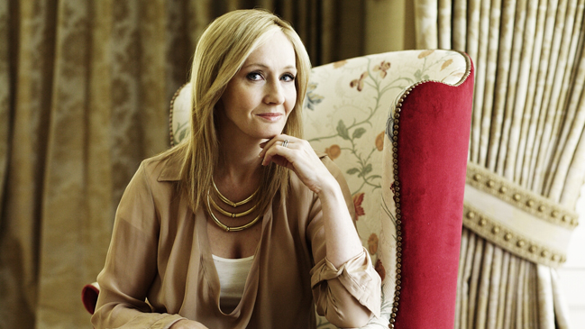 J.K. Rowling ingresa en la Orden de los Compañeros de Honor británica J.K. Rowling ingresa en la Orden de los Compañeros de Honor británica