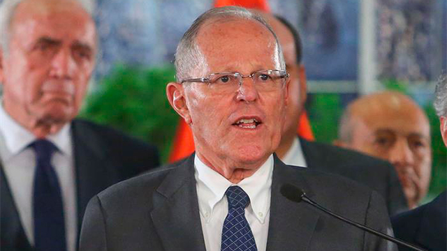 Parlamentarios pidieron moción de vacancia contra Kuczynski por 