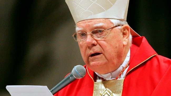 Murió Bernard Law, cardenal que encubrió a curas pederastas en Boston