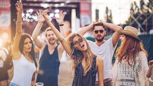 Tinder reveló un aumento de su uso en festivales Tinder reveló un aumento de su uso en festivales