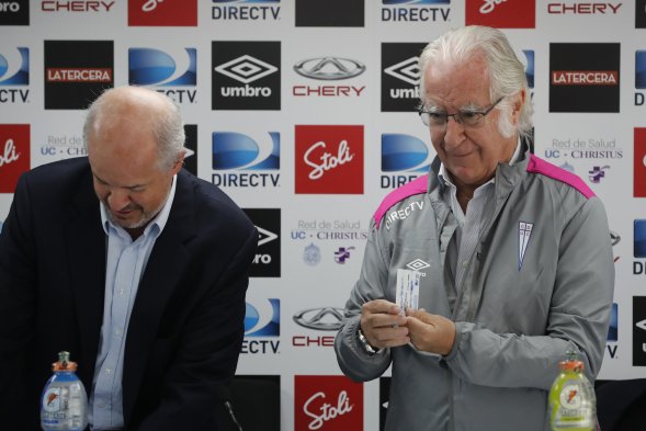 Ignacio Prieto fue presentado este viernes como asesor deportivo del fútbol formativo en U. Católica, en compañía del presidente de Cruzados, Juan Tagle, el gerente técnico, José María Buljubasich y el gerente de divisiones inferiores, Nelson Parraguéz. Ignacio Prieto fue presentado este viernes como asesor deportivo del fútbol formativo en U. Católica, en compañía del presidente de Cruzados, Juan Tagle, el gerente técnico, José María Buljubasich y el gerente de divisiones inferiores, Nelson Parraguéz.