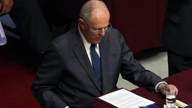 Indulto a Fujimori genera renuncias en el Gobierno y acciones para revertirlo