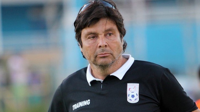 DT de Melipilla: Me hubiese gustado celebrar el ascenso besando el pasto como lo hizo Hoyos DT de Melipilla: Me hubiese gustado celebrar el ascenso besando el pasto como lo hizo Hoyos