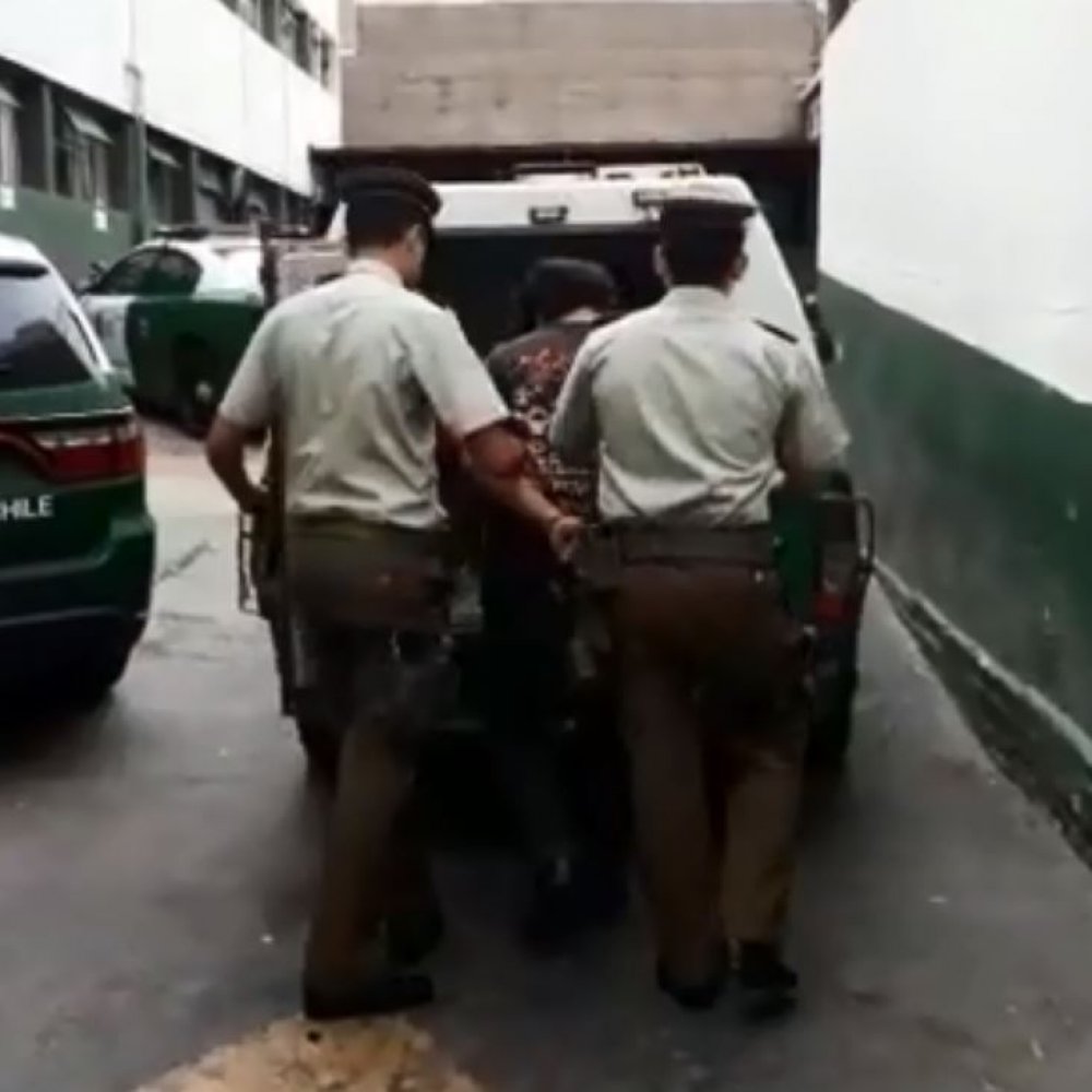 Detienen a hombre por matar a un perro de una patada en Antofagasta Detienen a hombre por matar a un perro de una patada en Antofagasta