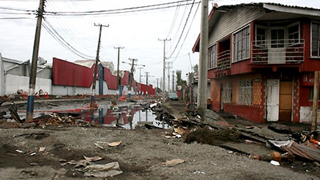 Suprema confirmó indemnización a hermanos de víctima de tsunami en Talcahuano Suprema confirmó indemnización a hermanos de víctima de tsunami en Talcahuano