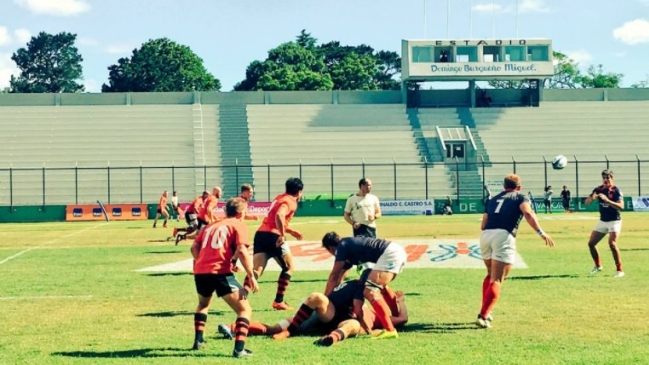 Chile ganó sus tres duelos y avanzó a cuartos de final en el Seven de Punta del Este Chile ganó sus tres duelos y avanzó a cuartos de final en el Seven de Punta del Este