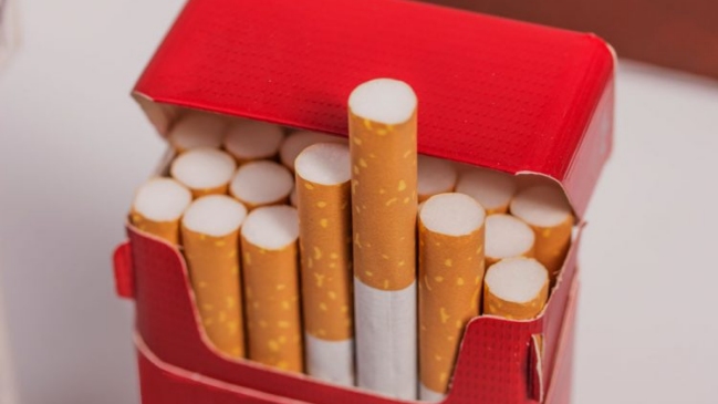 Avanza proyecto que prohíbe las cajas de 10 cigarrillos