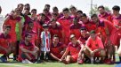 Palestino invitó al entrenamiento a niño que se emocionó al recibir una camiseta de regalo