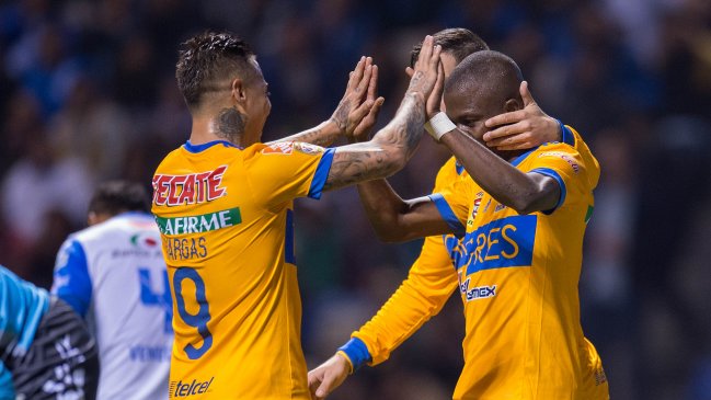 Tigres UANL de Eduardo Vargas logró su primer triunfo ante Santos Laguna