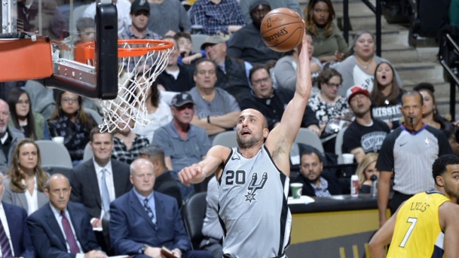 Emanuel Ginóbili generó preocupación en los Spurs tras abandonar duelo contra Atlanta Hawks Emanuel Ginóbili generó preocupación en los Spurs tras abandonar duelo contra Atlanta Hawks