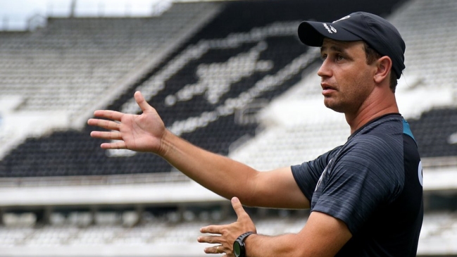 Técnico de Botafogo reveló que el club apostará por un equipo joven para este 2018 Técnico de Botafogo reveló que el club apostará por un equipo joven para este 2018