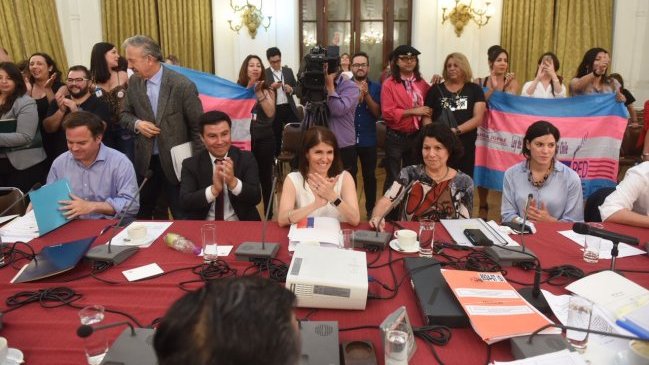 Comisión de DD.HH. de la Cámara Baja despachó ley de identidad de género