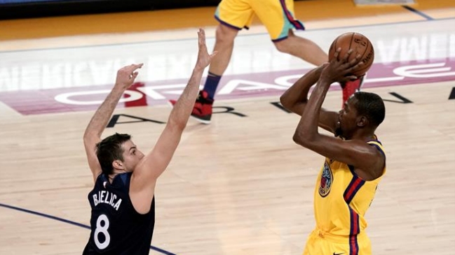 Kevin Durant lideró la exhibición de Warriors ante los Timberwolves Kevin Durant lideró la exhibición de Warriors ante los Timberwolves