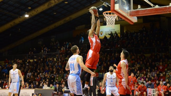 CD Valdivia se quedó con el pase directo a semifinales del Sur tras vencer a Puerto Montt CD Valdivia se quedó con el pase directo a semifinales del Sur tras vencer a Puerto Montt