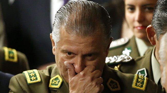 Gobierno ordenó que el director de Carabineros regrese 