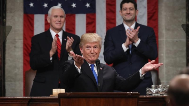 Trump pidió al Congreso crear un 