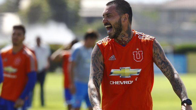Mauricio Pinilla bromeó con la prensa por los insultos de Marcelo Ríos Mauricio Pinilla bromeó con la prensa por los insultos de Marcelo Ríos