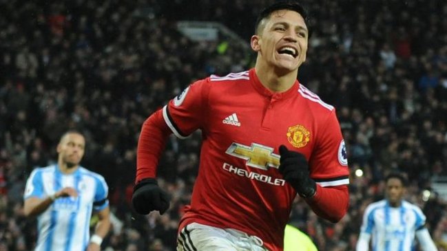 Alexis anotó su primer gol por Manchester United en la victoria sobre Huddersfield Alexis anotó su primer gol por Manchester United en la victoria sobre Huddersfield