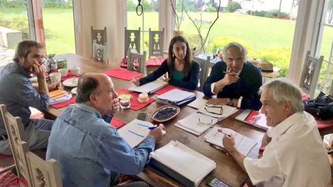 Piñera sigue con reuniones para definir últimos nombramientos para su Gobierno