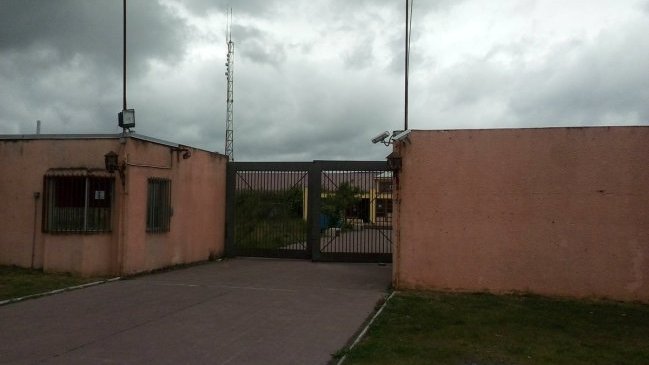 11 jóvenes fueron trasladados a urgencias tras aspirar pintura en centro Sename en Coronel 11 jóvenes fueron trasladados a urgencias tras aspirar pintura en centro Sename en Coronel