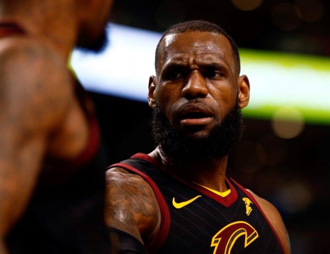 LeBron James comandó sólido triunfo de Cavaliers ante Oklahoma LeBron James comandó sólido triunfo de Cavaliers ante Oklahoma