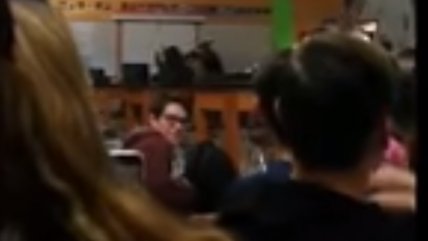   Captan el momento preciso en que rescatan a los niños de la matanza en EE.UU. 