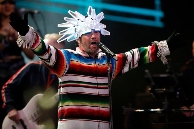 Quilapayún repasó a Jamiroquai: Sus canciones son exactamente iguales Quilapayún repasó a Jamiroquai: Sus canciones son exactamente iguales