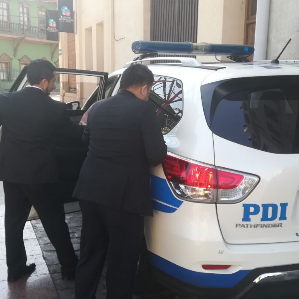 Calama: PDI detiene a dos hombres vinculados al robo de tres mineras Calama: PDI detiene a dos hombres vinculados al robo de tres mineras
