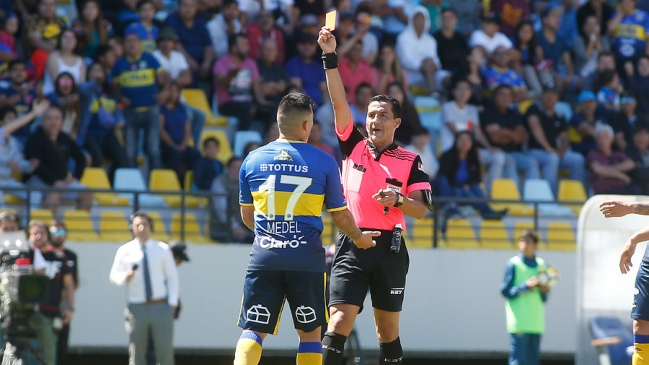 Pablo Sánchez: La de Kevin Medel no era expulsión, ni siquiera fue falta Pablo Sánchez: La de Kevin Medel no era expulsión, ni siquiera fue falta